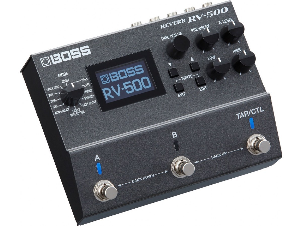 BOSS RV-500 - напольный эффект реверберации