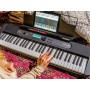 CASIO LK-S450 - синтезатор с подсветкой клавиш